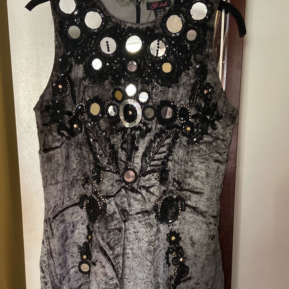 Velvet beaded sleeveless dress